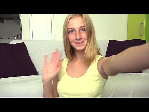 ❤️ As ik my ferfele masturbearje ik loai myn rôze kutje ❤ Superseks by wy ☑